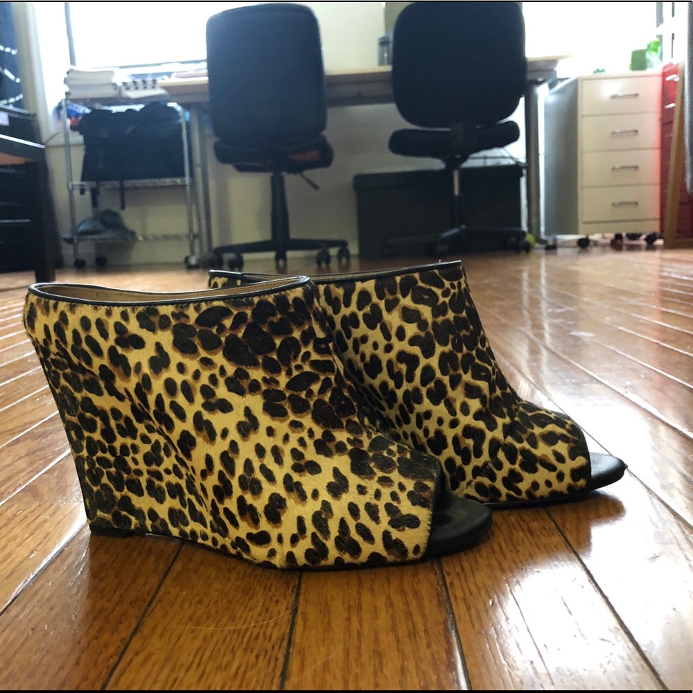 Leopard print wedge sandals - Renvy Brand